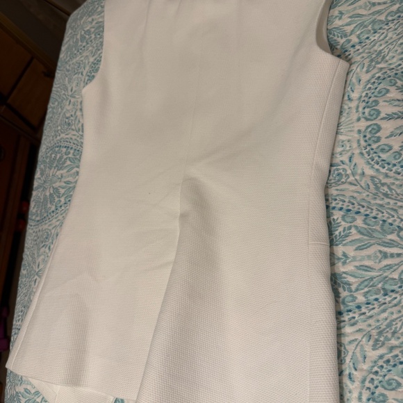 Tamara white vest Veronica beard - Picture 3 of 8